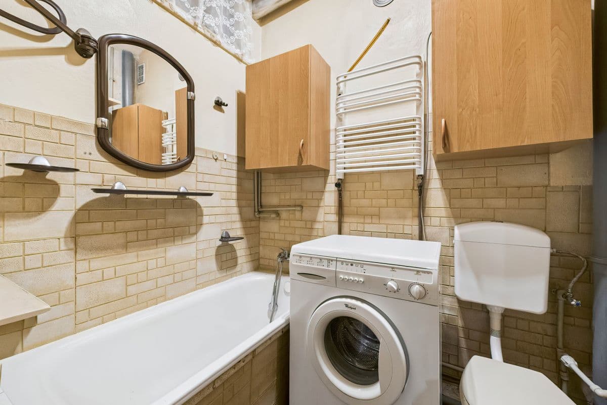 Квартира 45м² в кирпичном доме, требуется ремонт – 10