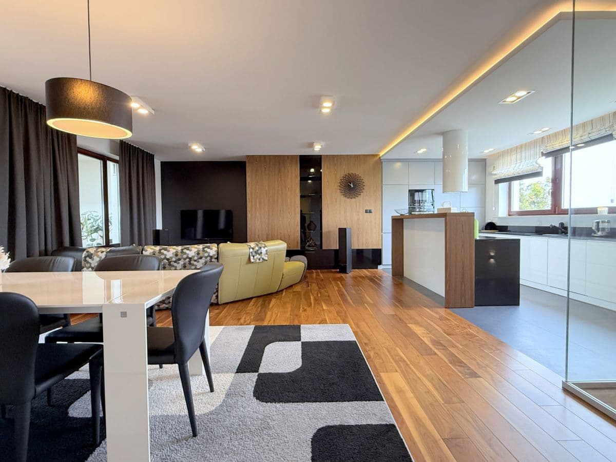 Просторная квартира 148 м² с зимним садом – 1