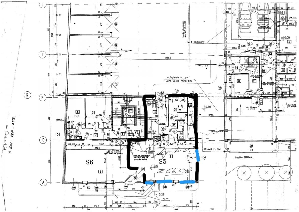 Просторное 64м² помещение с большими витринами – 11