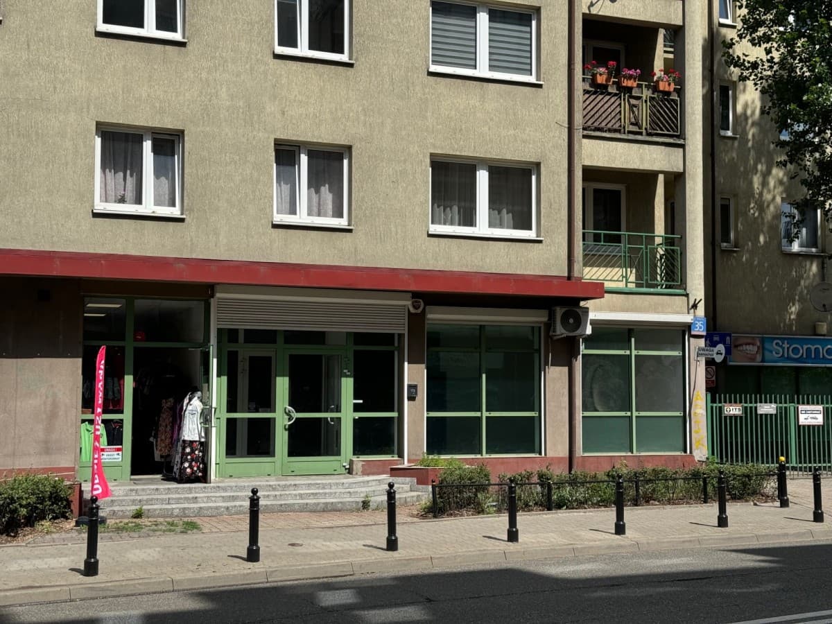 Просторное 64м² помещение с большими витринами – 1